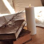 Lumanare columnara Pillar of Serenity – Echilibru minimalist în fiecare detaliu